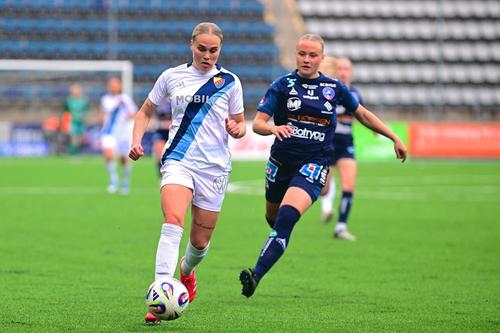 Nanne Ruuskanen (foto, stânga) joacă la Djurgardens / Foto: Imago
