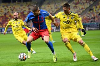 Dmytro Pospelov rămâne în Superliga! » Fundașul-golgheter a fost prezentat la noua echipă
