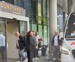 Exces de zel și tensiuni la sosirea echipei naționale a României la Viena » De ce era să escaladeze situația