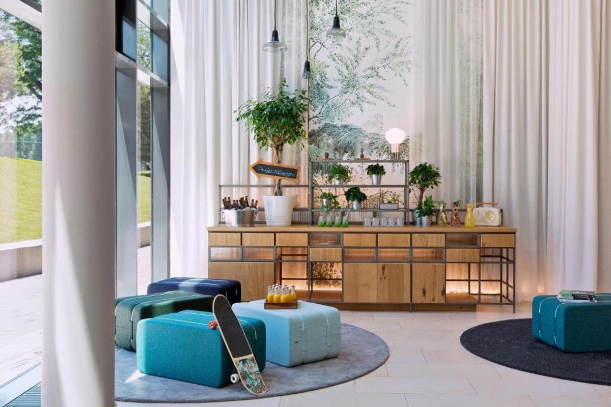 Courtyard by Marriott, hotelul unde vor fi cazați „tricolorii”, înainte de Austria - România
