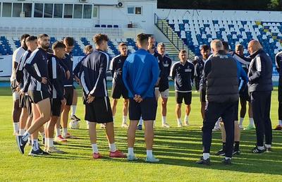 Retrogradarea a pulverizat un club » A rămas fără antrenori și cu doar șase jucători