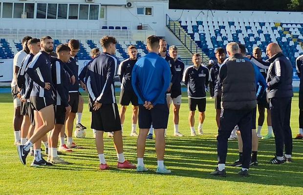 Retrogradarea a pulverizat un club » A rămas fără antrenori și cu doar șase jucători