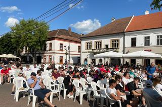 Au sărbătorit în stradă promovarea echipei în Liga 2! Imagini superbe în ziua „barajelor”