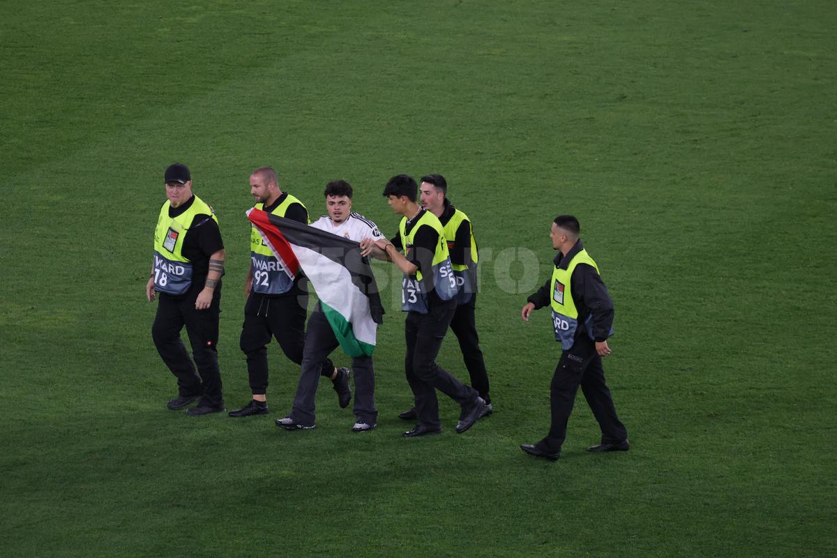 Imaginile pe care UEFA le-ar fi vrut interzise în Spania - Franța » Fotoreporterul GSP a surprins cele mai tari cadre
