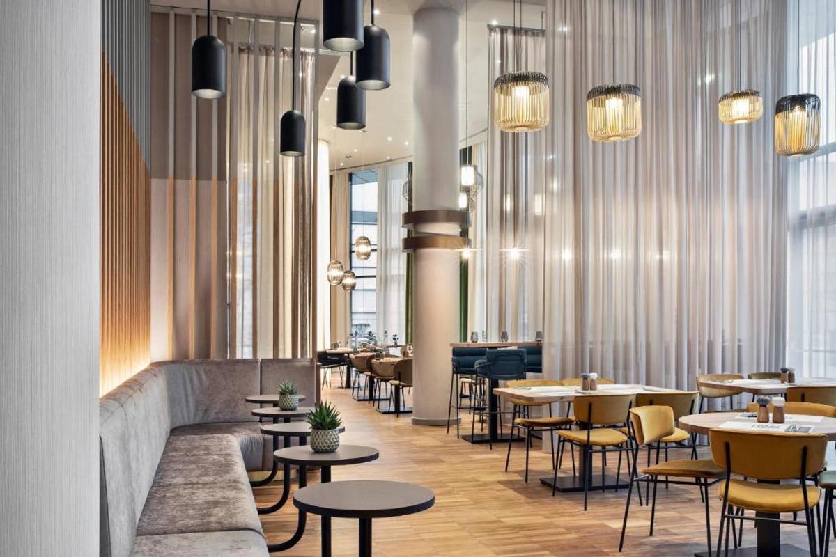 Courtyard by Marriott, hotelul unde vor fi cazați „tricolorii”, înainte de Austria - România