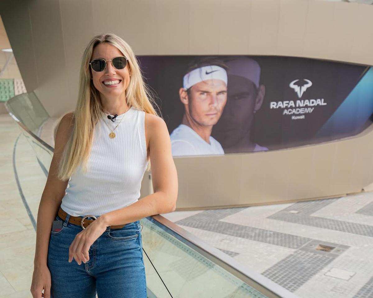 Maribel, sora mai mică a lui Rafa Nadal, fotografiată la Paris alături de Novak Djokovic