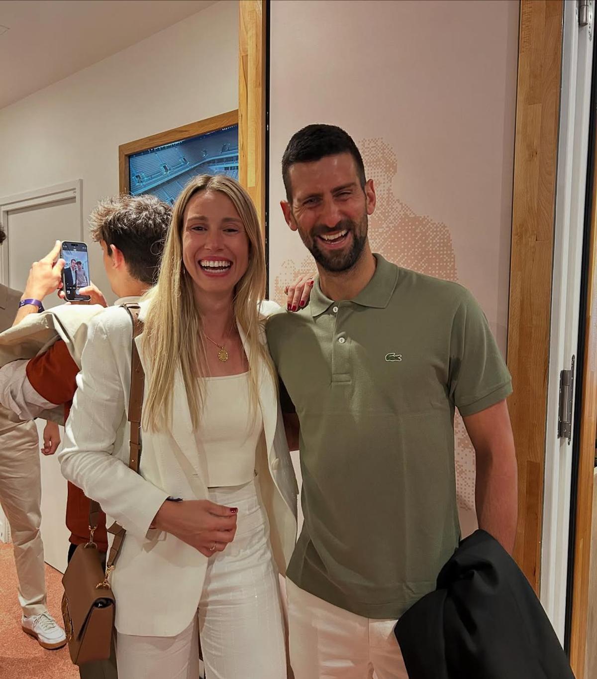 Maribel, sora mai mică a lui Rafa Nadal, fotografiată la Paris alături de Novak Djokovic