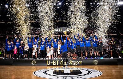 U-BT Cluj-Napoca a făcut ocolul pământului în sezonul 2025-2026: 59.000 de kilometri parcurși în 8 luni și jumătate!