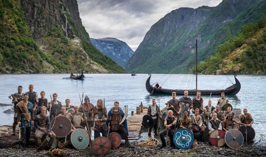 „Vikingii” norvegieni, pregătiți pentru Mondialul 2026 / foto: instagram Vedeți ce este controversat în această fotografie? Haaland și colegii lui, acuzați de neonazism și șovinism