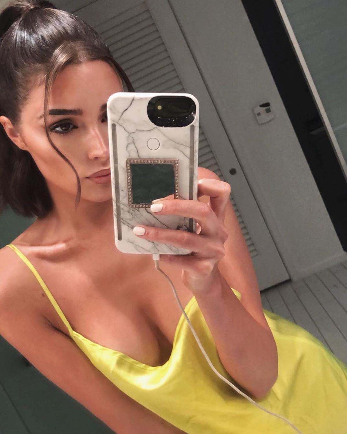 FOTO. Olivia își înnebunește fanii pe Instagram! E iubita unui fotbalist celebru