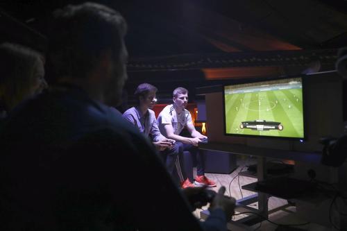 Într-o comunitate dominată de multe ori de rivalități toxice, există și exemple pozitive. foto: Guliver/Getty Images