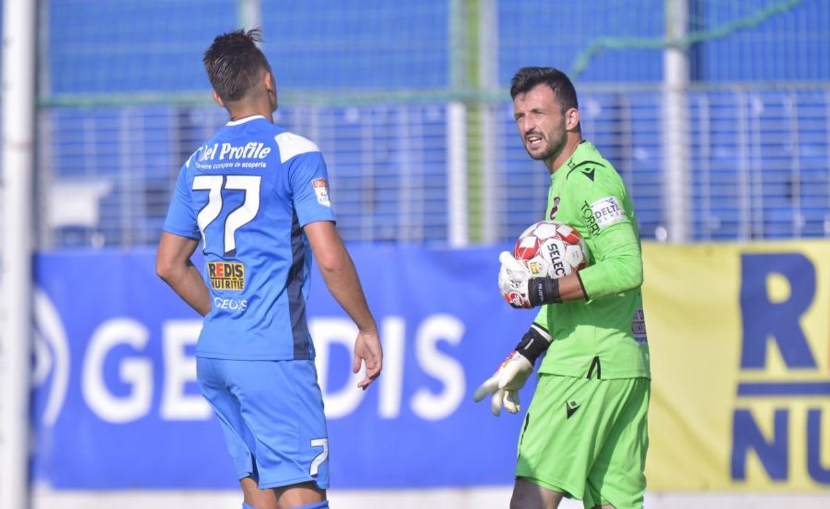 Vali Lazăr, schimb de înjurături cu un fan după meciul Clinceni - Dinamo 1-3: „Vrei să te pup?! Mă doare în p***”