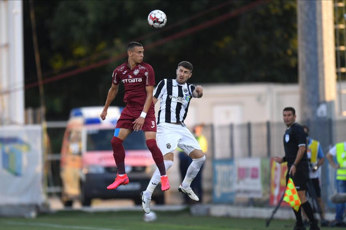 EXCLUSIV // UPDATE Surprize la antrenamentul lui CFR Cluj: 8 jucători găsiți inițial cu Covid-19 se pot pregăti normal