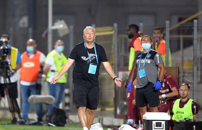 ASTRA - CFR CLUJ 2-2 // Dan Petrescu acuză o conspirație: „Mi se pare ciudat ce se întâmplă! Nu vede nimeni? Sper că Astra joacă la fel și cu Craiova”