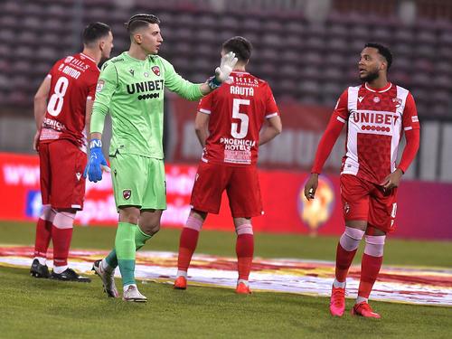 Mihai Eșanu este unul dintre titularii lui Dinamo // FOTO: Imago