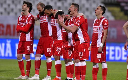 Florin Manea, impresarul lui Diego Fabbrini (30 de ani, mijlocaș ofensiv), vrea să-l scape pe fotbalist de Dinamo.