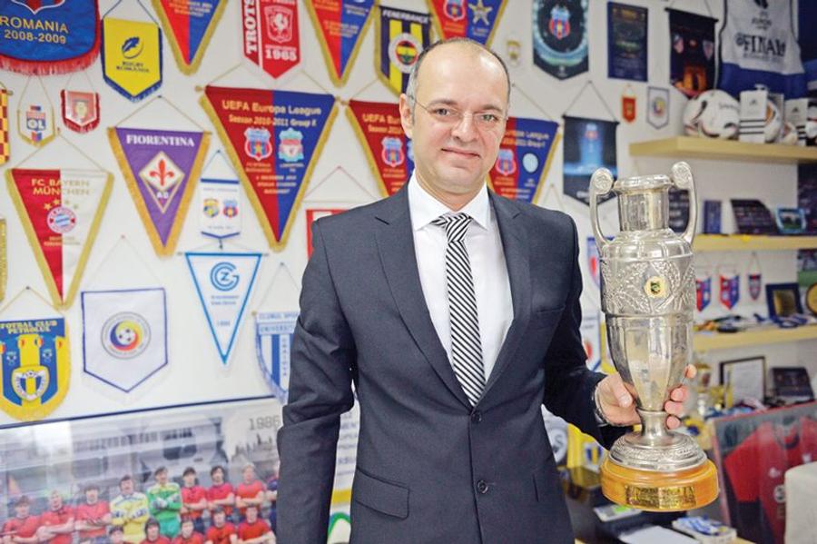 Bobby Durbac, director general la Durby Sports Marketing Ireal! Fanii fotbalului văd meciurile diferit în funcție de continent » Ce imagini au ajuns virale + totul despre noua tehnologie SF