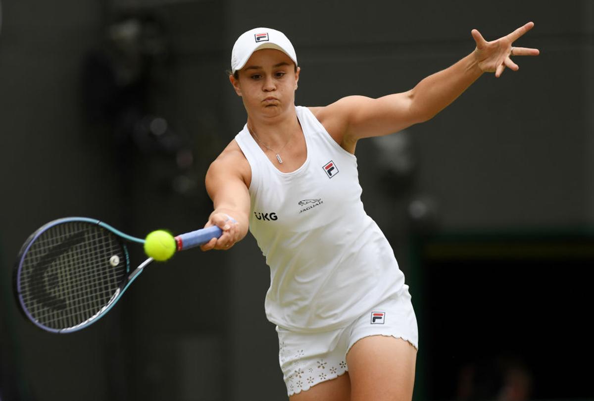 Șocul din optimile Wimbledon 2021 îi garantează lui Halep prezența în top 10 WTA! Cine o mai poate depăși