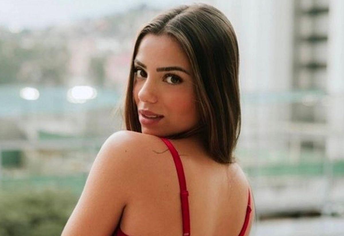 Cea mai populară jucătoare de volei de pe Instagram a pozat în Playboy » Are o soră geamănă, iar Neymar le-a invitat la el acasă