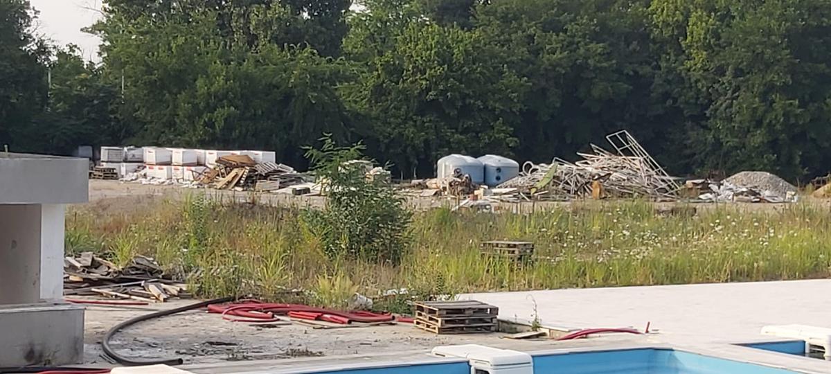 Ștrandul rațelor sălbatice » De 4 ani, autoritățile blochează renovarea Bazei Tineretului