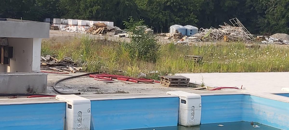Ștrandul rațelor sălbatice » De 4 ani, autoritățile blochează renovarea Bazei Tineretului