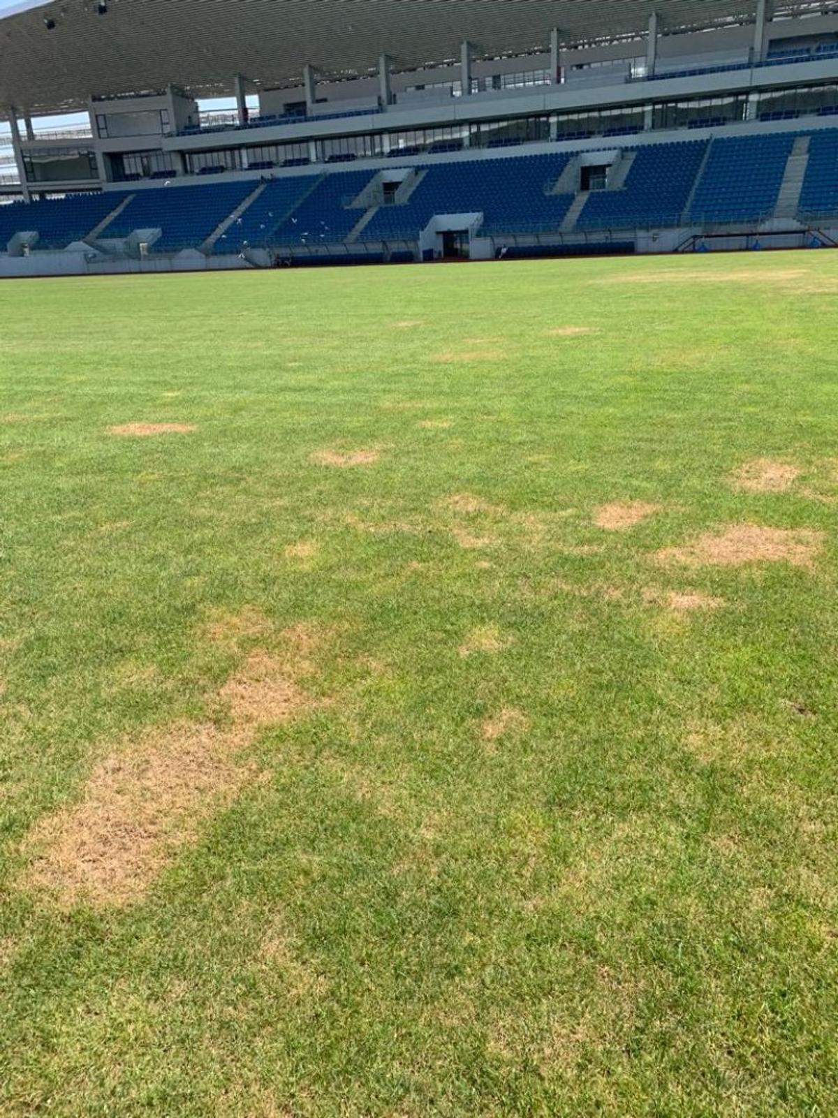 Cum arată gazonul arenei din Târgu-Jiu cu 11 zile înainte de FCU Craiova - FCSB