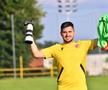 Atenție, dinamoviștii fac poze: „«Bello», frumosule, uită-te!” » Cine a pozat ca fotomodel, „jucător la Barcelona” și luptător kung fu