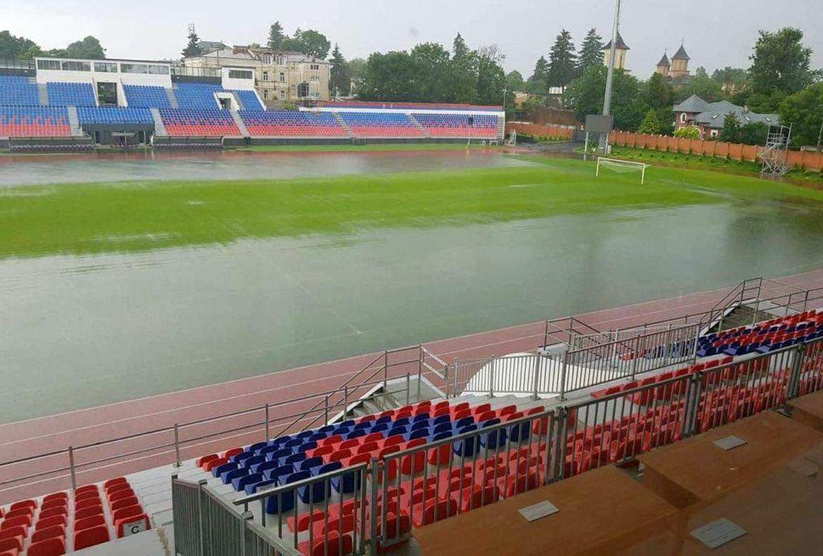 Imagini apocaliptice » Arena inaugurată în urmă cu două luni, inundată complet! Reacția primarului: „La iarnă, posibil să fie zăpadă”
