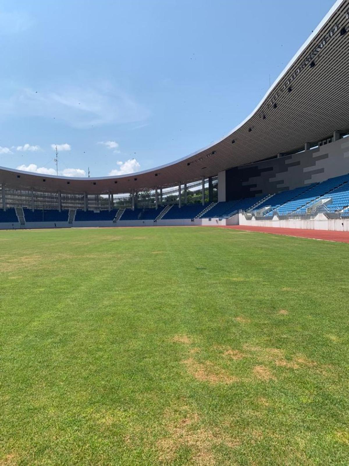 Cum arată gazonul arenei din Târgu-Jiu cu 11 zile înainte de FCU Craiova - FCSB