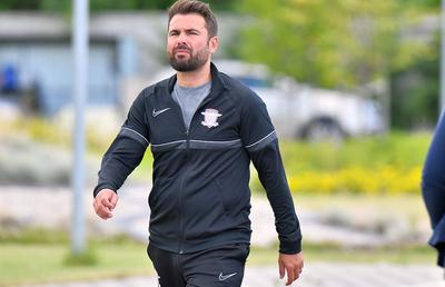 „Neftchi, salvează-ne!” » Rapidiștii îl contestă pe Mutu după un amical de coșmar: „E singura speranță”