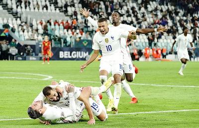 Ce jucător francez regretă Mbappe: „Cu el pe teren, mă trezeam cu mingea la picior! Acum e altă mâncare de pește”