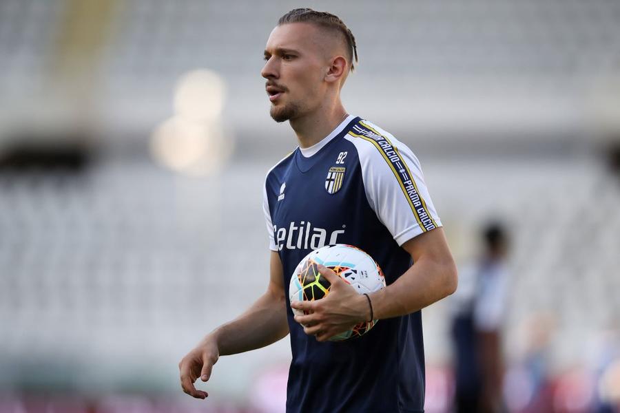 Ionuț Radu doar s-a antrenat la Parma cu Roberto DțAversa, fără a primi vreun minut / Foto: Imago Ofertat să semneze cu noua echipă, Ionuț Radu a rămas șocat când a aflat cine îl va antrena!