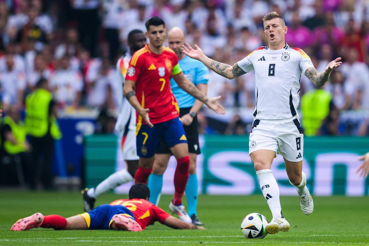 Cine va fi desemnat cel mai bun jucător de la Euro 2024? Favoritul detașat + Yamal, puștiul care a scris istorie, e pe locul 2!