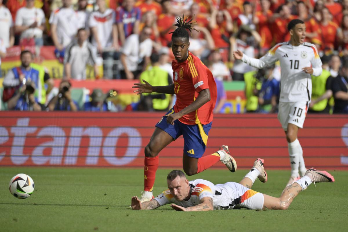 Semifinalistele Euro, față în față la 14 parametri » Avem un outsider, domină numai doi dintre ei!