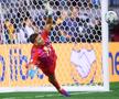 Argentina - Ecuador » Lionel Messi, salvat de Emiliano Martinez / Foto: Imago Images