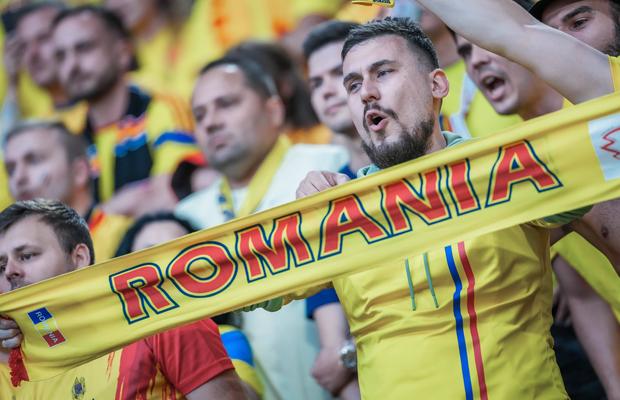 „Am avut senzația că ne-am unit ca țară” » Jucătorii echipei naționale se înclină în fața milioanelor de suporteri români
