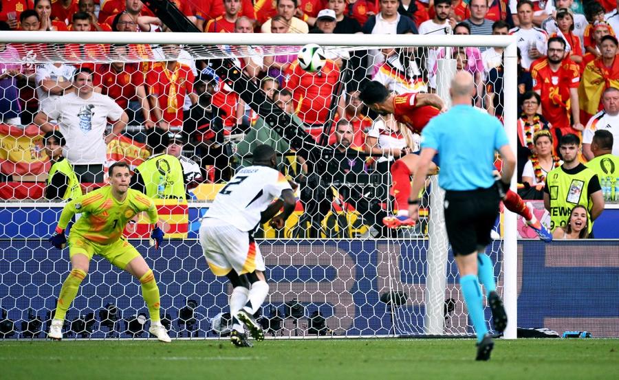 Golul victorios al lui Mikel Merino din finalul reprizelor de prelungire ale meciului cu Germania / FotoȘ Imago „Tunarul” care sună întotdeauna de două ori » Rezerva de aur a fost la un pas să rateze Mondialul, dar s-a transformat în mutarea câștigătoare
