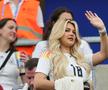 Apariție răvășitoare! Blonda care a pus monopol pe „oficiala” stadionului din Stuttgart, înainte de Spania - Germania