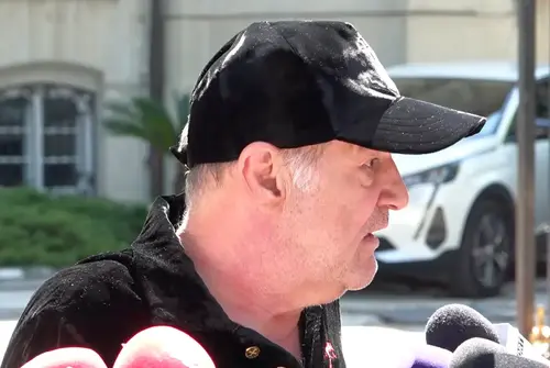 Gigi Becali a început să țipe în fața Palatului, enervat de regula impusă de Burleanu