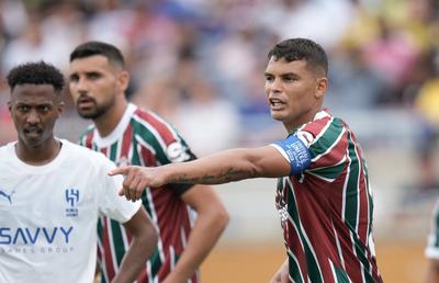 „Va fi un antrenor grozav!” » Thiago Silva a schimbat tactica echipei sale într-o pauză de hidratare și Fluminense a obținut calificarea în semifinale la Mondialul Cluburilor