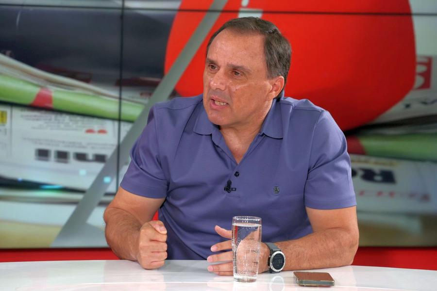 Basarab Panduru a spus cine este favorită dintre Craiova și Bașakșehir: „Se poate întâmpla și asta”