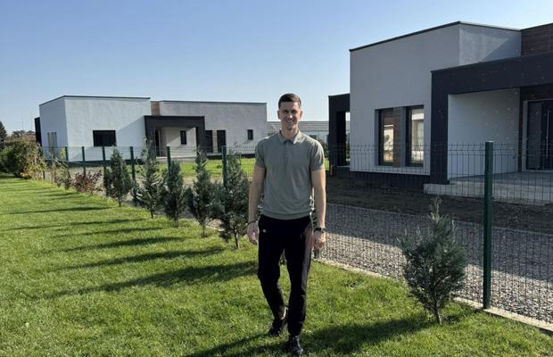 Pe modelul Cristi Borcea, fostul internațional român vrea să-și mute afacerea în altă țară, după măsurile Guvernului Bolojan: „Aici a durut”