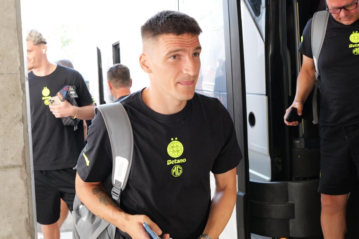 Sosire FCSB înainte de Supercupa României