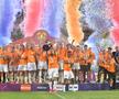 FCSB a primit trofeul Supercupei României, după 2-1 cu CFR Cluj. Foto: Cristi Preda & Andrei Furnigă (GSP.RO)