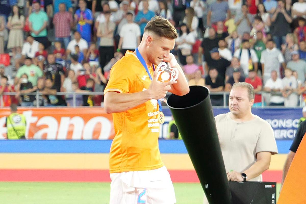 Charalambous a făcut-o supercampioană pe FCSB și ulterior a dezvăluit: „Am primit ceva oferte. Asta am hotărât”