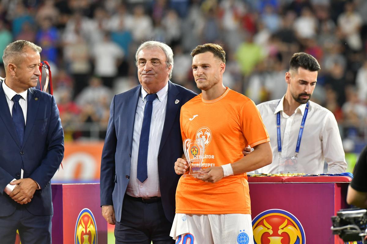 E nevoie de FCSB ca dinamoviștii să câștige trofee » Dennis Politic confirmă regula: Vrei un upgrade în carieră? Becali e soluția!
