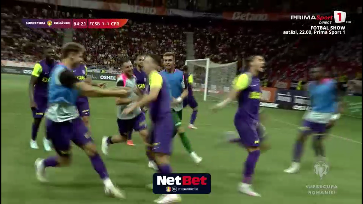 Dan Petrescu a răbufnit și a cerut să scoată echipa de pe teren în Supercupa dintre FCSB și CFR Cluj