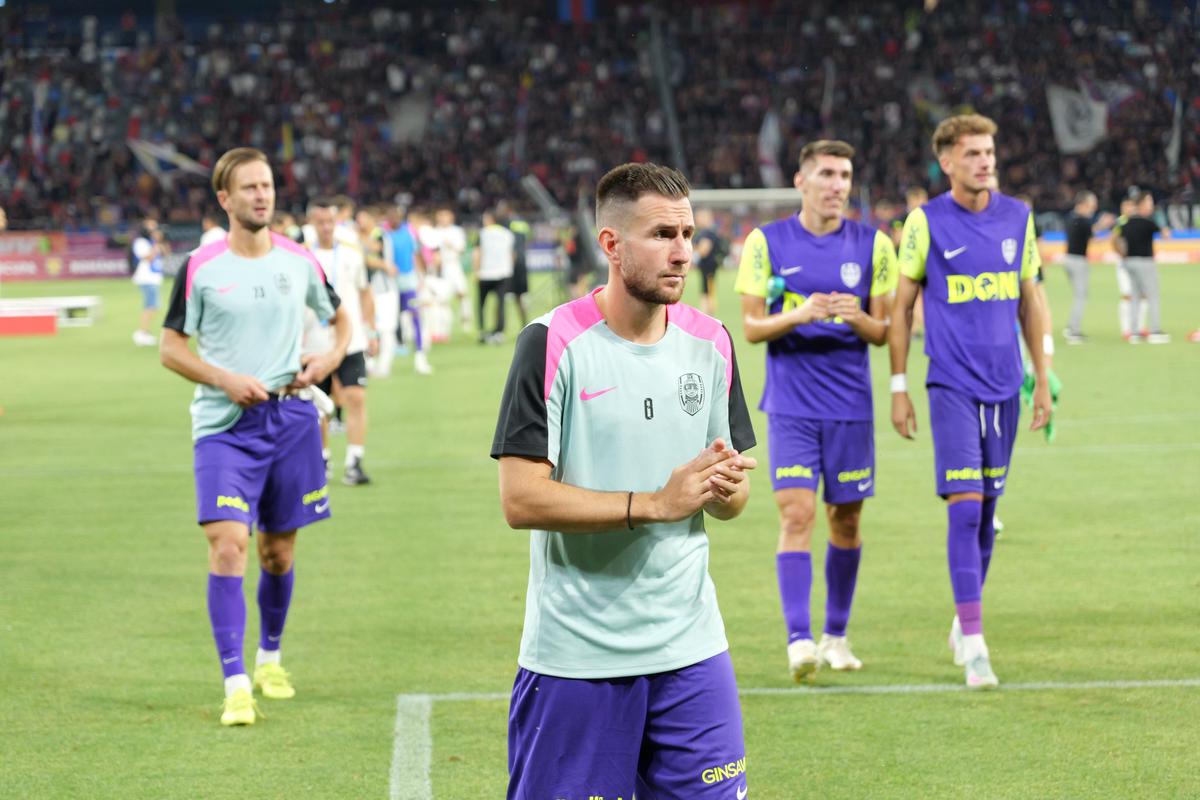 Top secret » Avem schemele pe care Dan Petrescu le-a pregătit pentru Supercupa cu FCSB și meciurile din Superliga: cum a vrut să dea lovitura