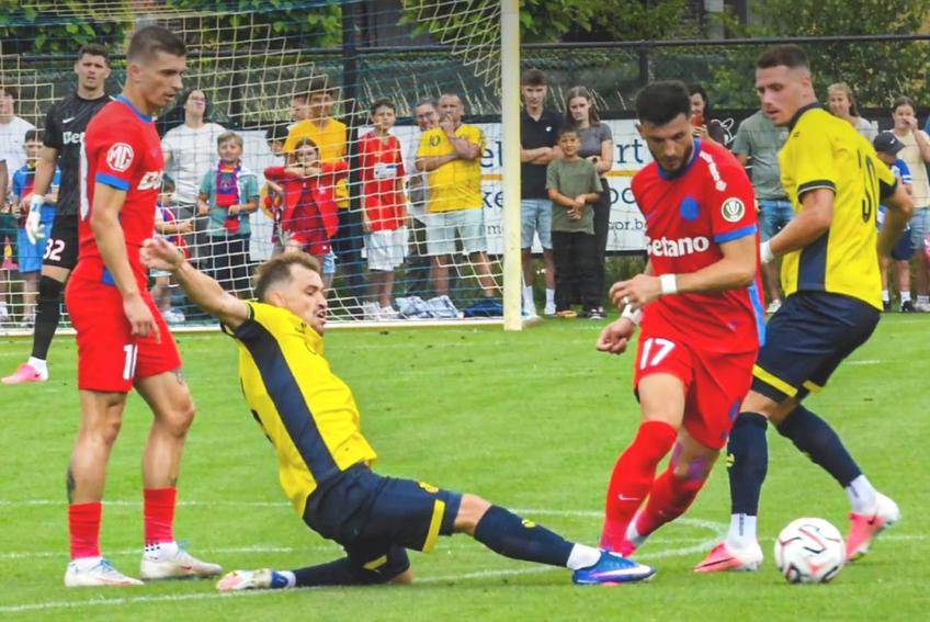Darius Olaru, în FCSB - Union St. Gilloise/ foto Facebook @FCSB