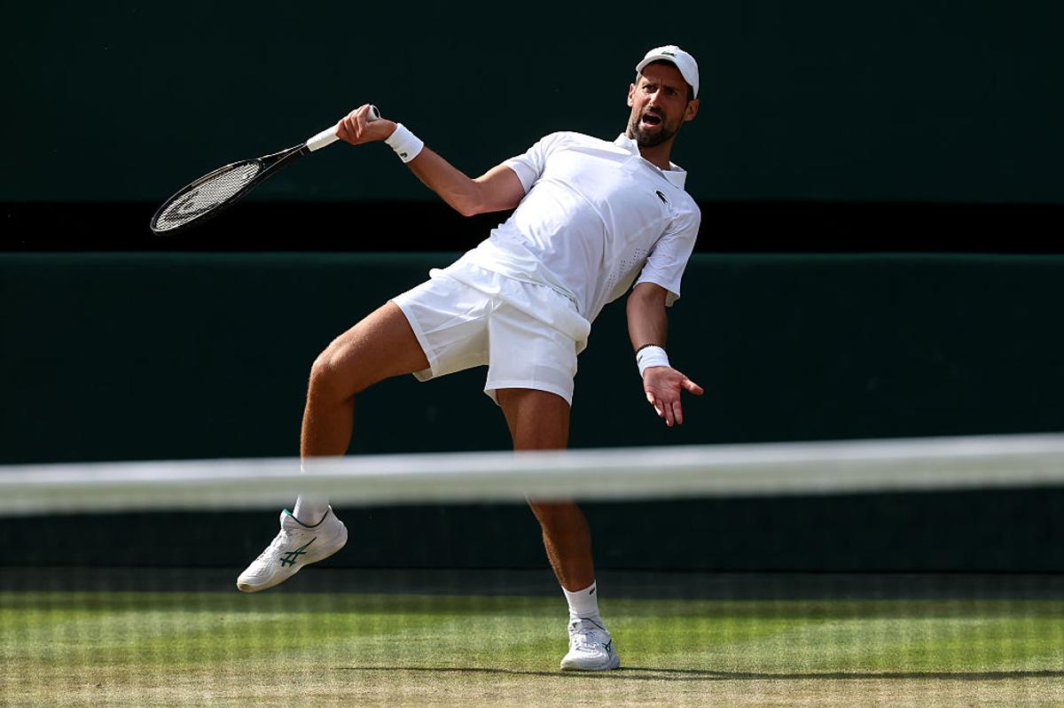 Novak Djokovic l-a învins în 4 seturi pe Roman Safiullin, în optimile de finală ale Wimbledon